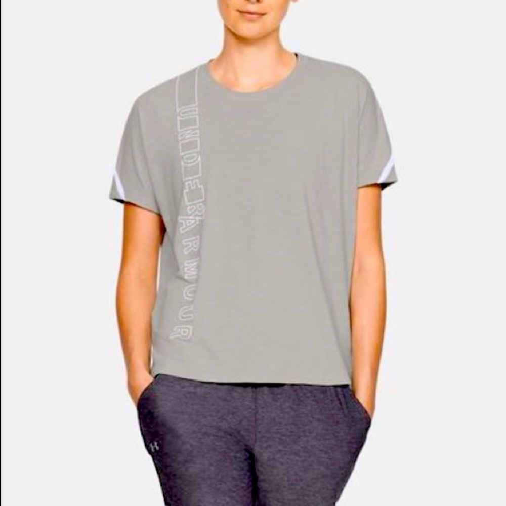 Women’s Under Armour Lighter Longer Top, M NWT